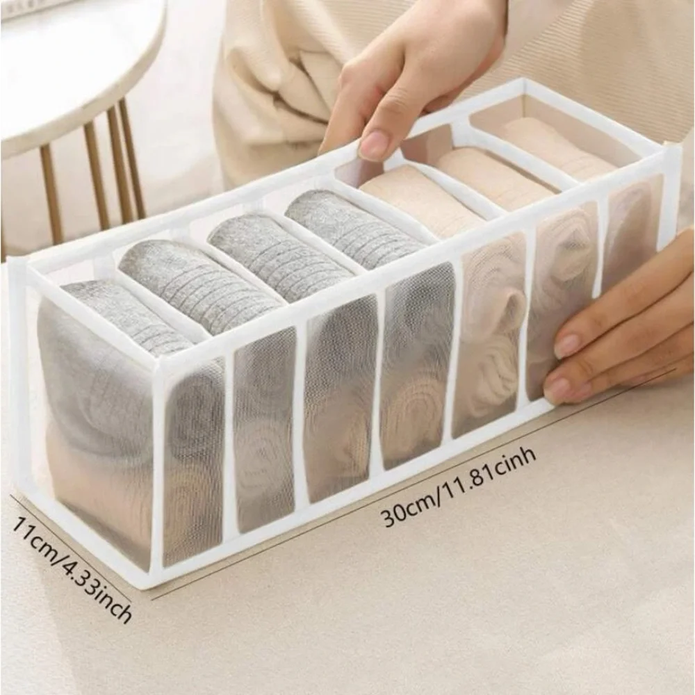 Storage box (1) • Perfect for socks, underwear, bras, etc!